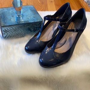 Giani Bernini Navy Heels